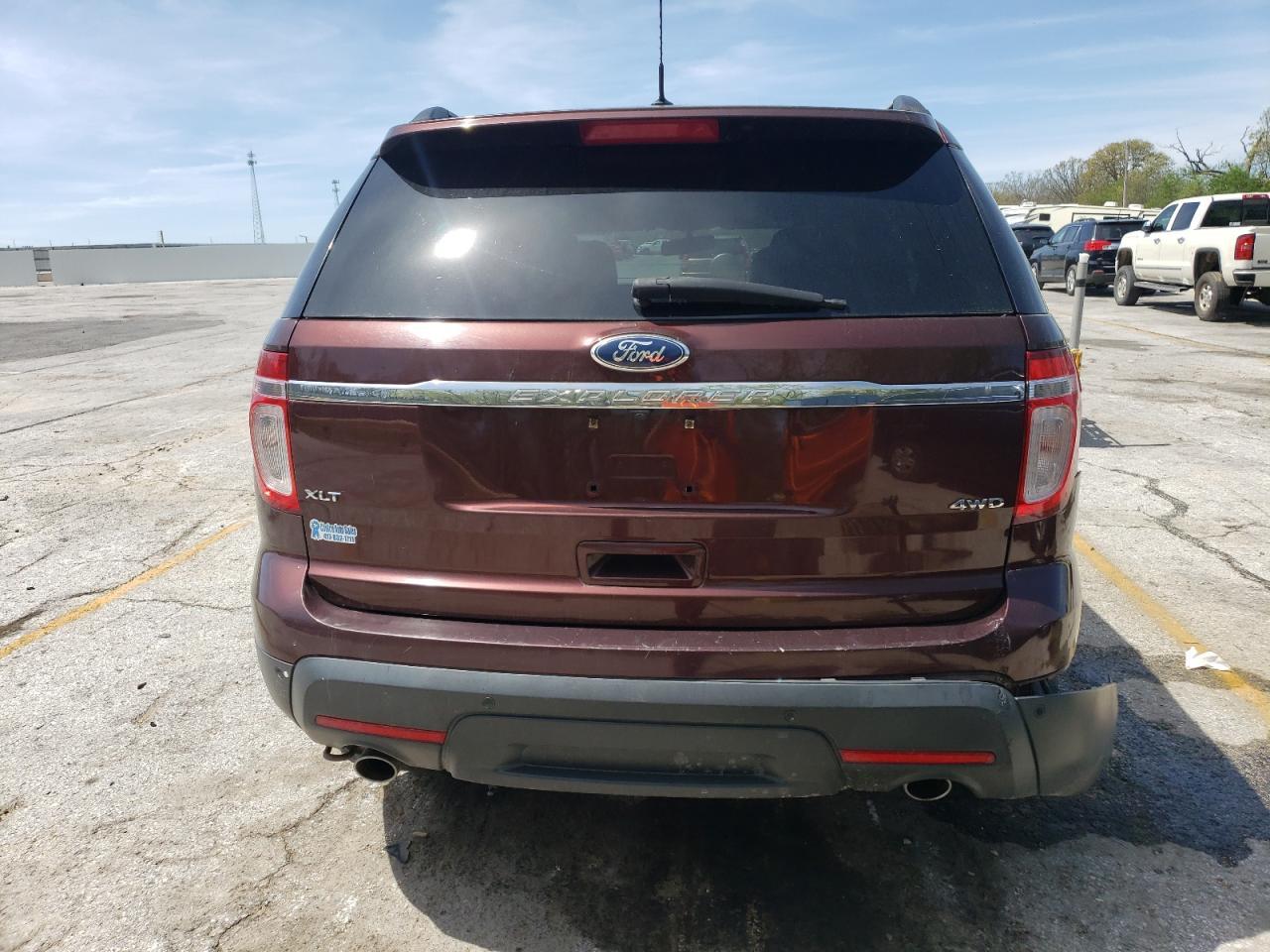 2012 Ford Explorer Xlt - Image 6