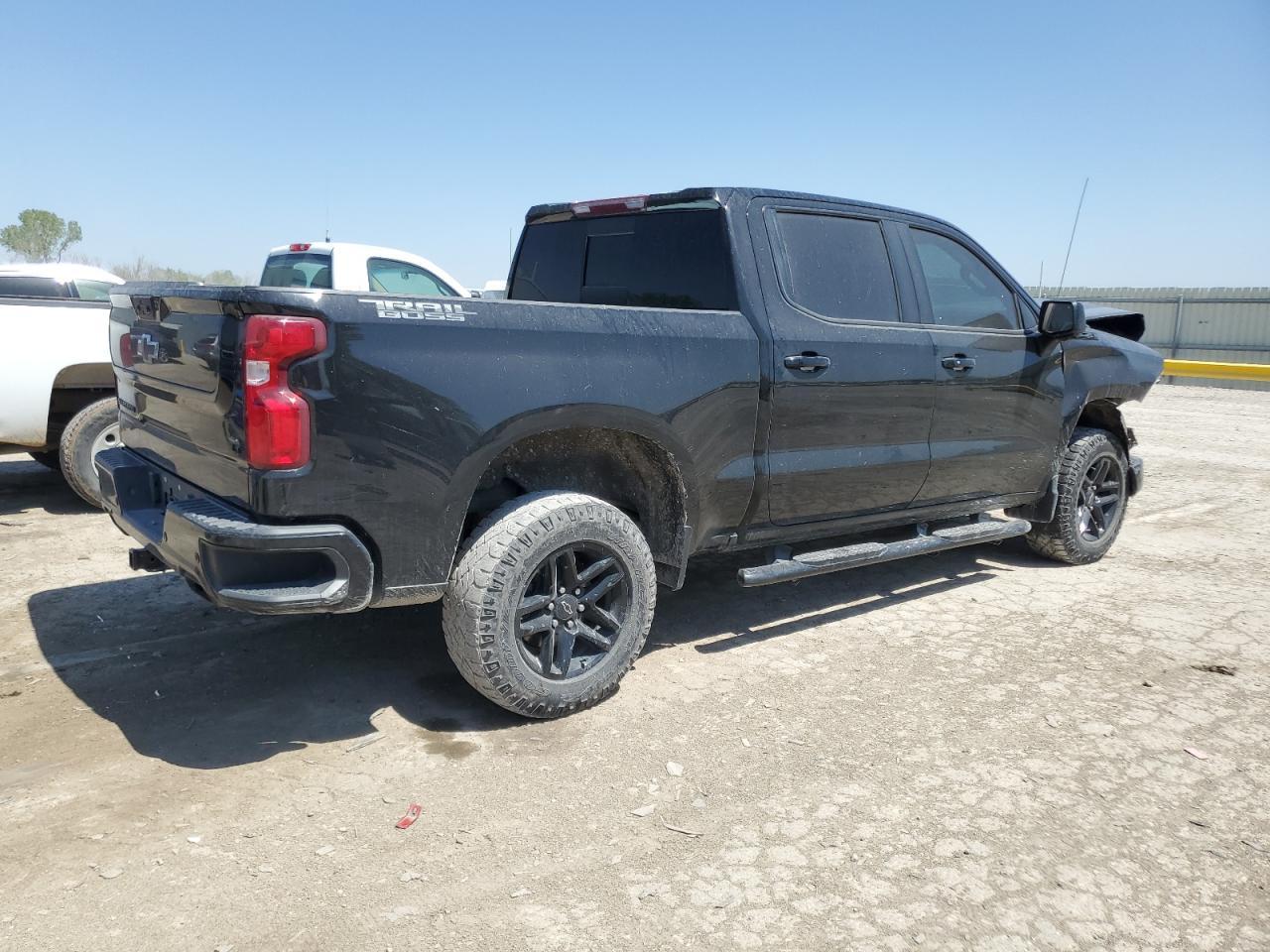 2022 Chevrolet Silverado K1500 Lt Trail Boss - Фото 3