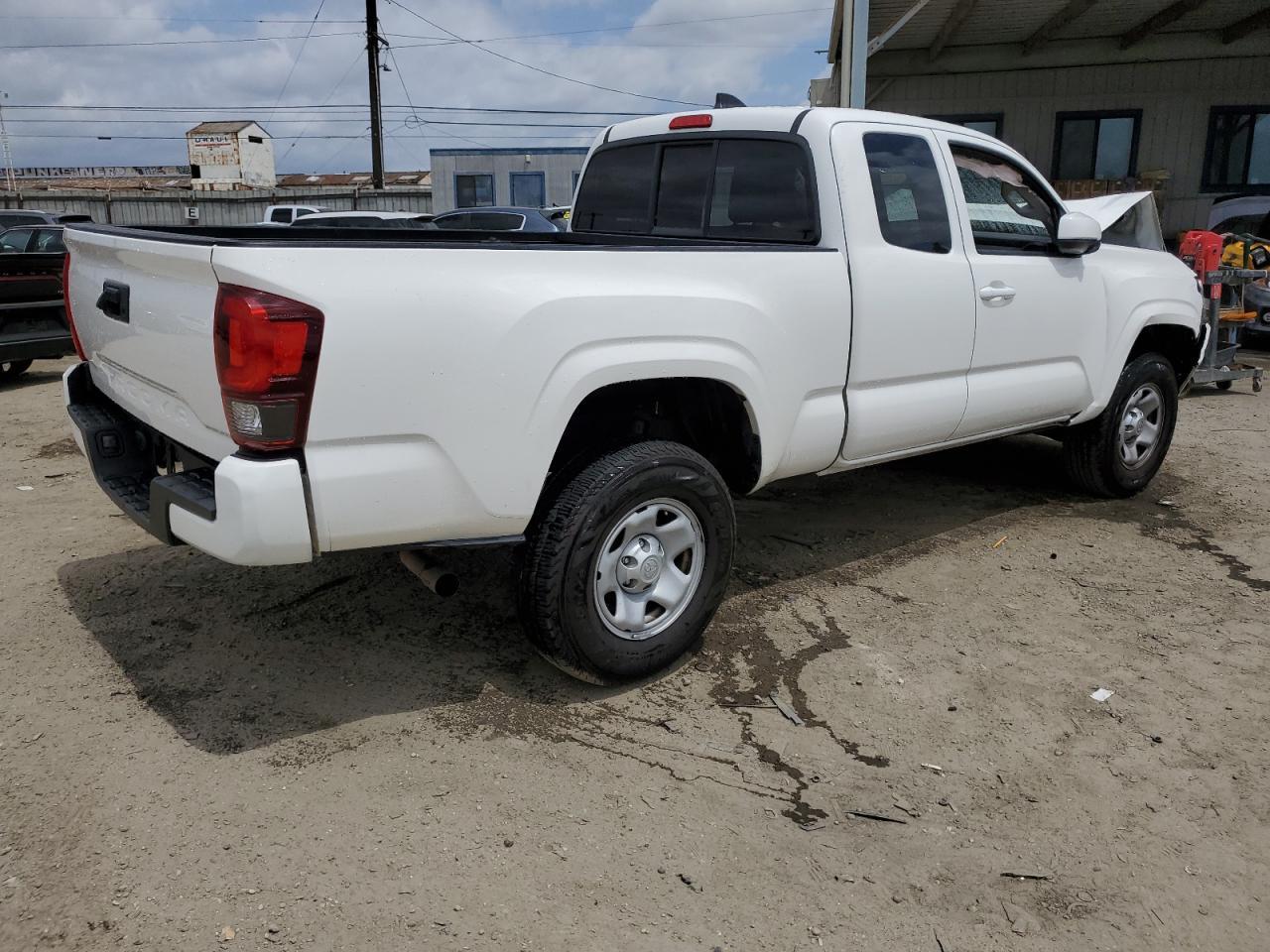 2022 Toyota Tacoma Access Cab - Image 3