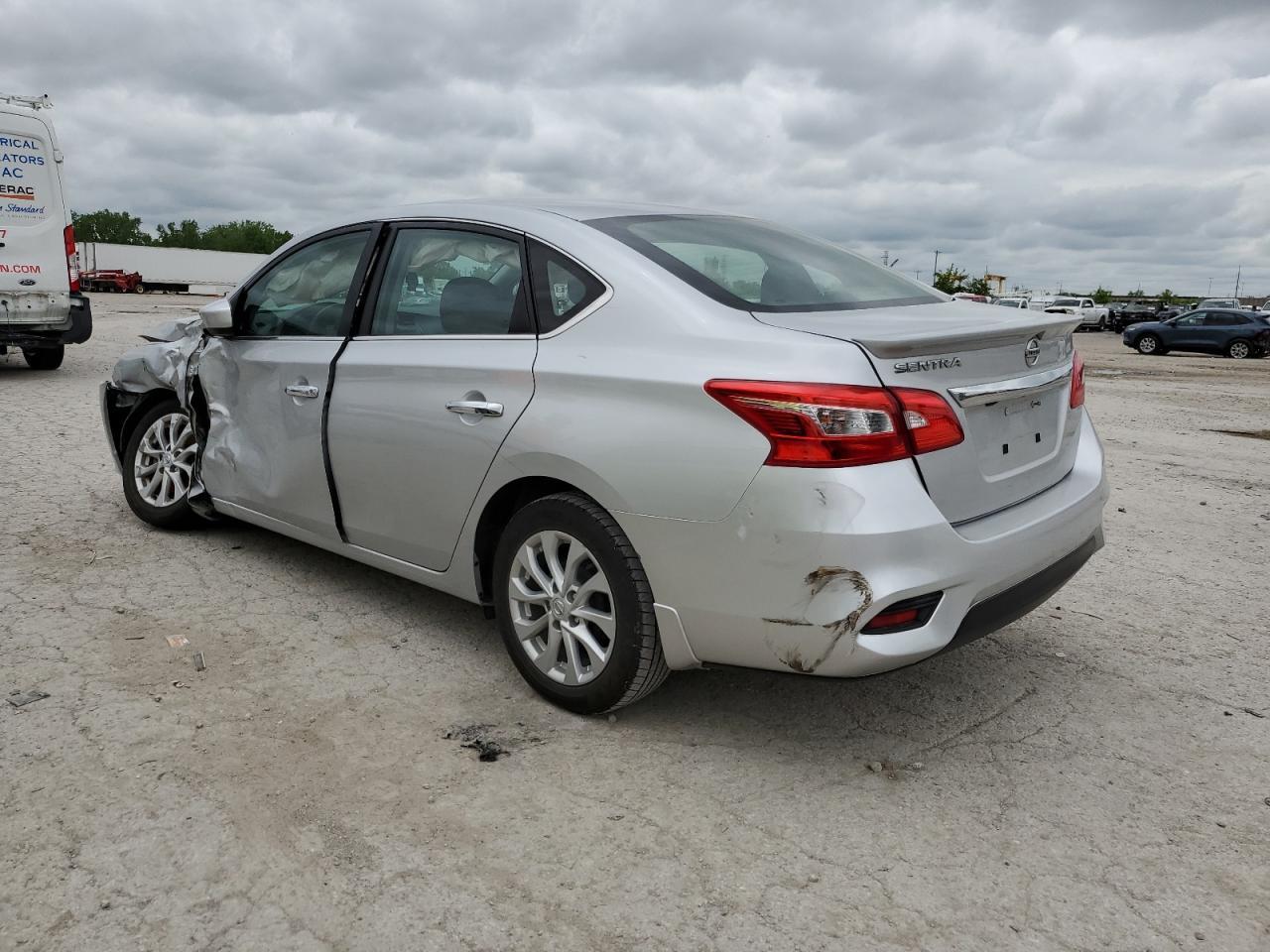 2019 Nissan Sentra S - Фото 2