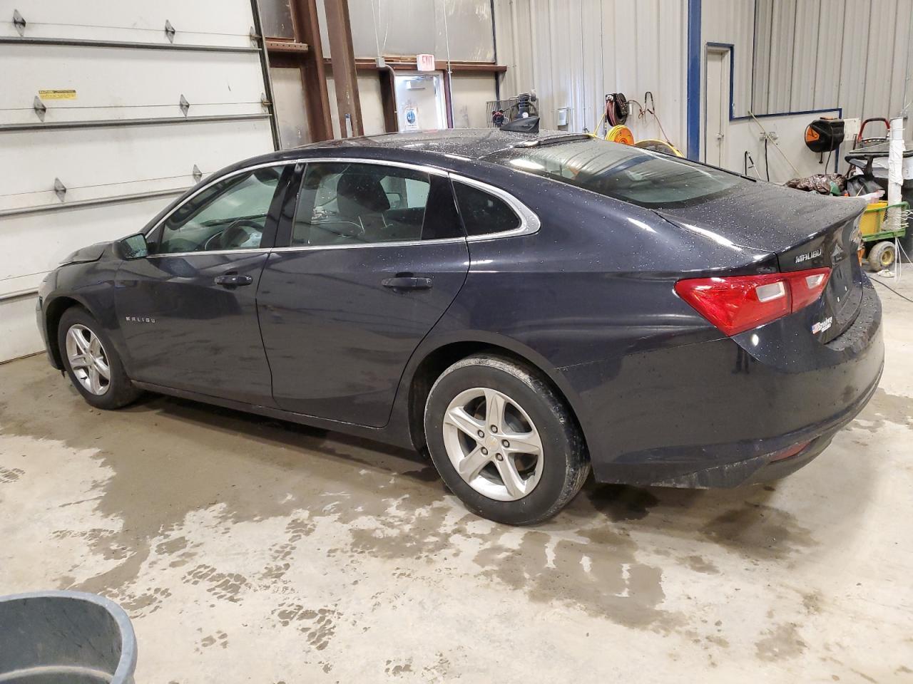 2023 Chevrolet Malibu Ls - Фото 2