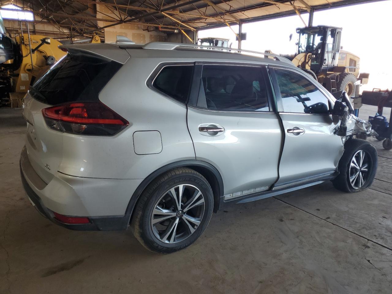 2018 Nissan Rogue S - Image 3