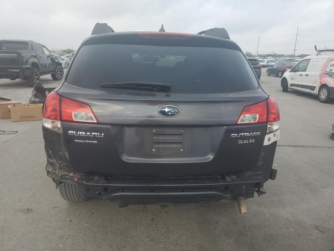 2013 Subaru Outback 3.6R Limited - Фото 6