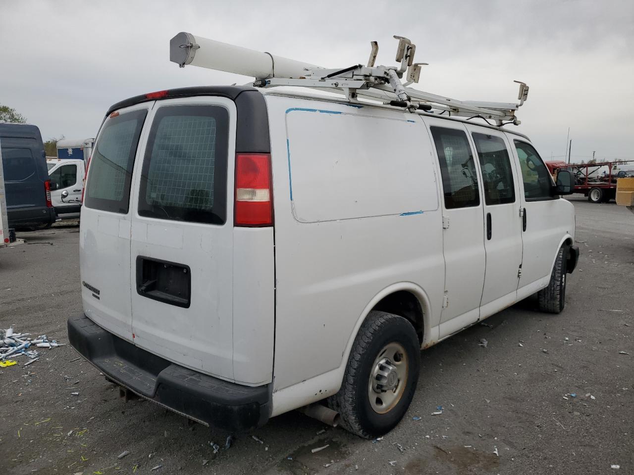 2013 Chevrolet Express G2500 - Фото 3