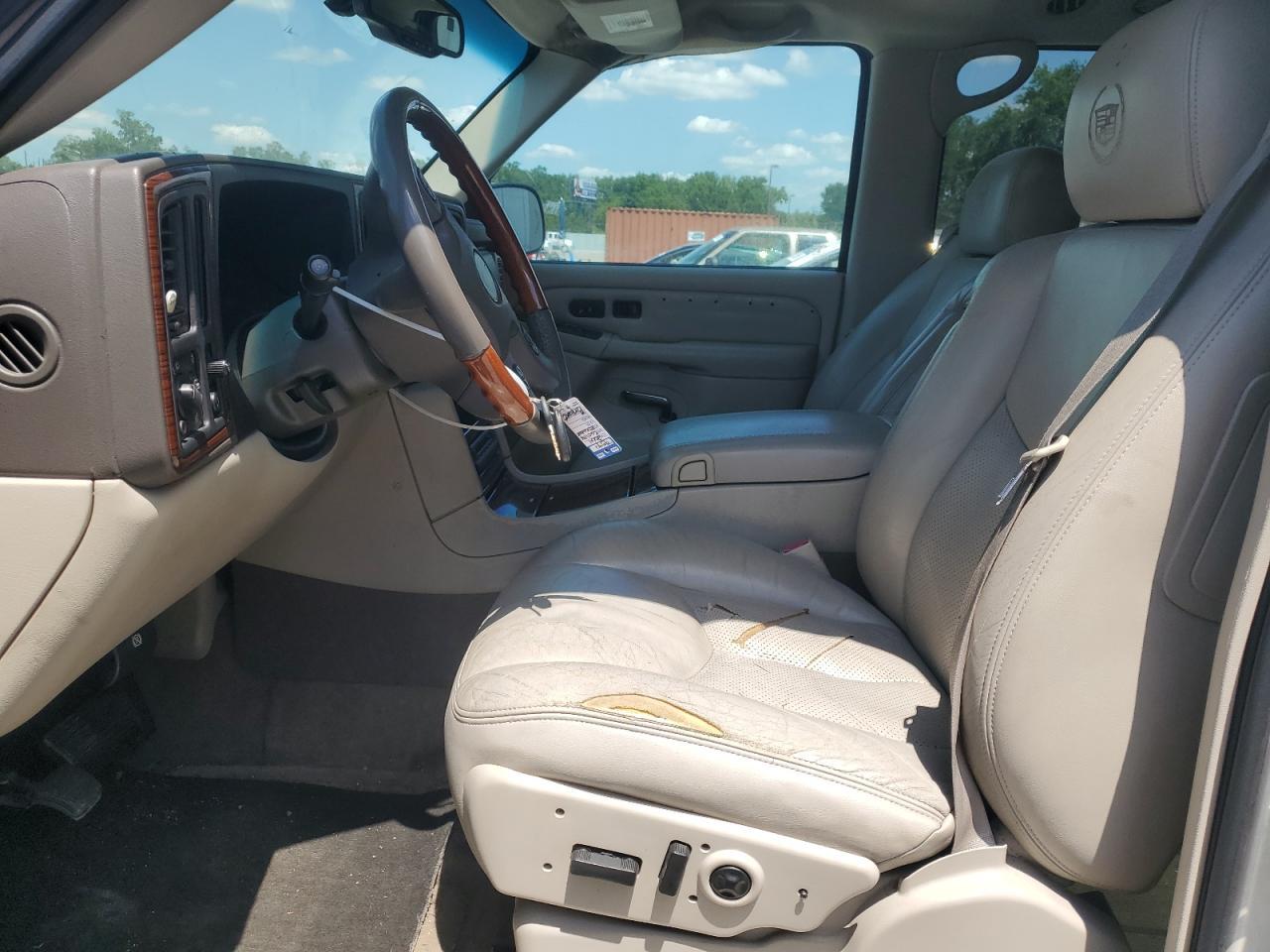 2004 Cadillac Escalade Luxury - Фото 7