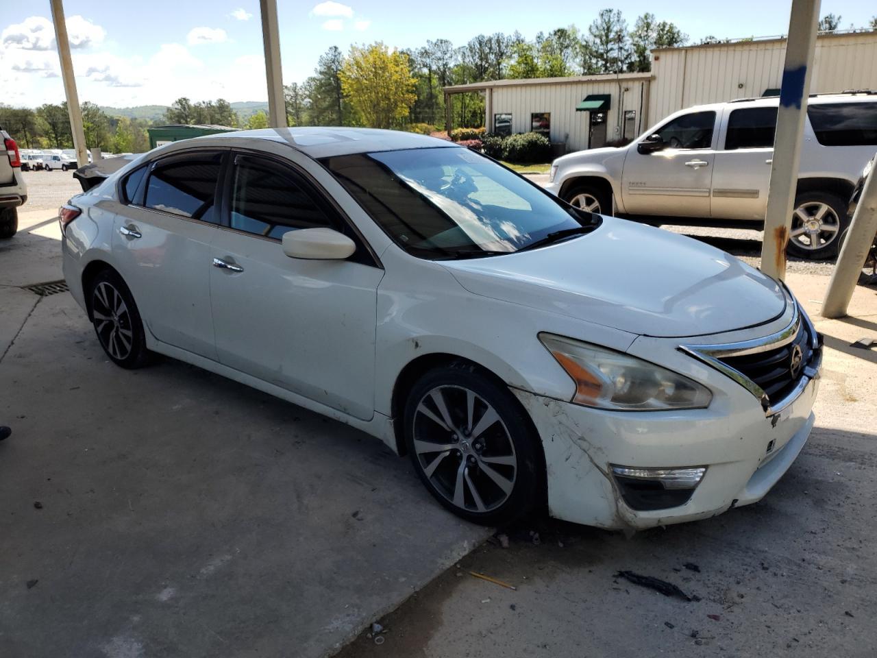 2014 Nissan Altima 2.5 - Image 4