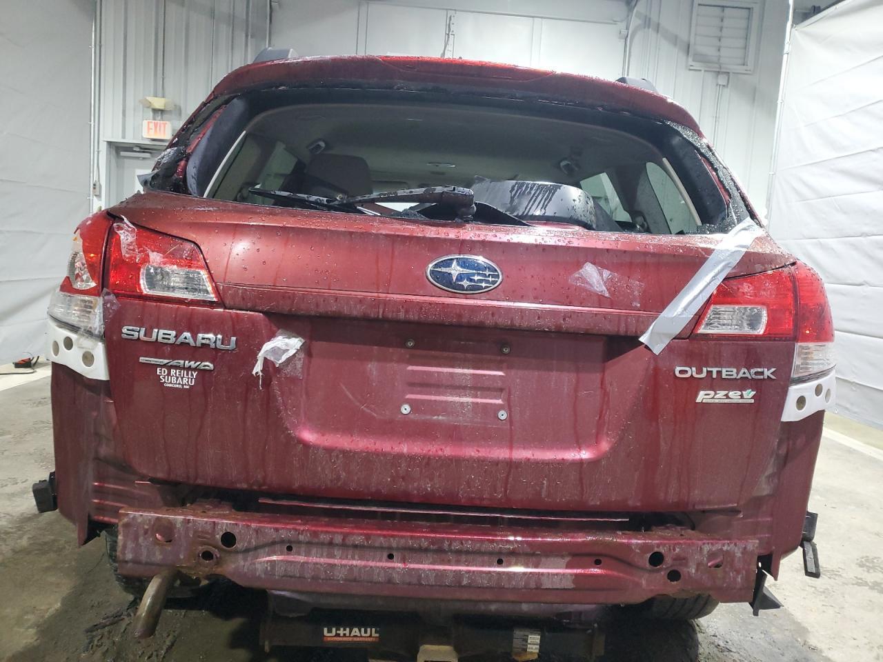 2011 Subaru Outback 2.5I Limited - Image 6