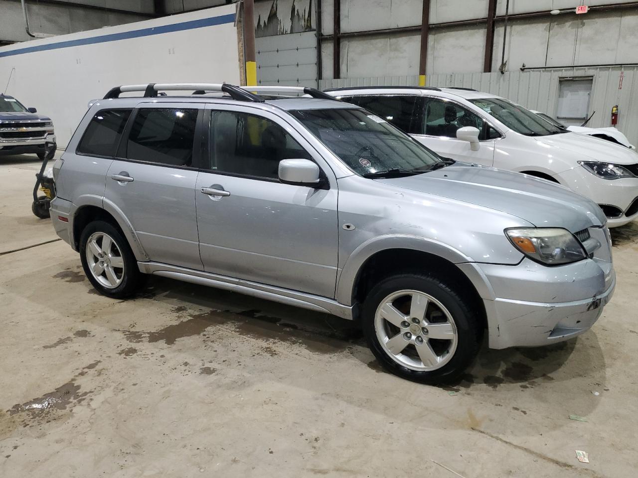 2005 Mitsubishi Outlander Limited - Image 4