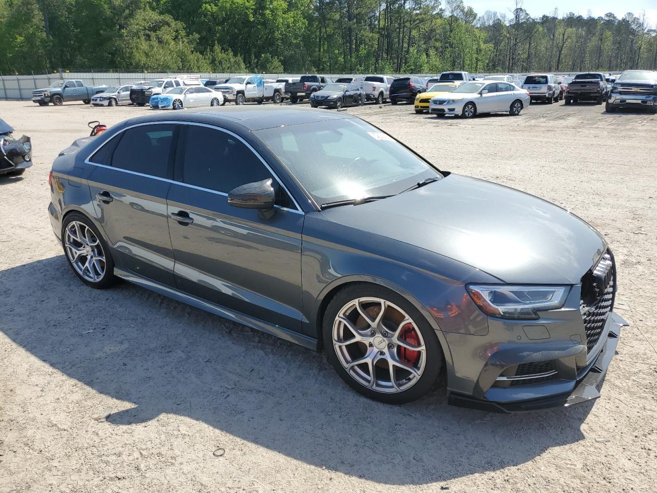 2017 Audi S3 Premium Plus - Фото 4