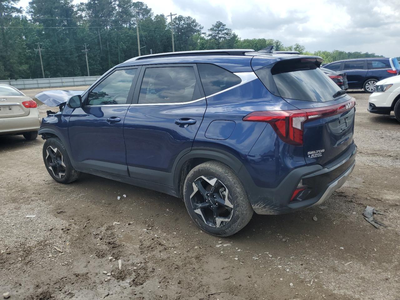 2024 Kia Seltos Ex - Image 2