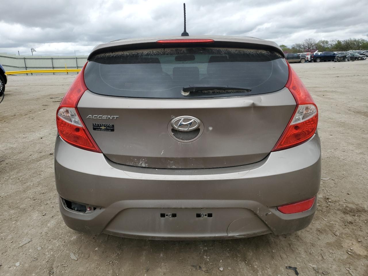 2014 Hyundai Accent Gls - Фото 6