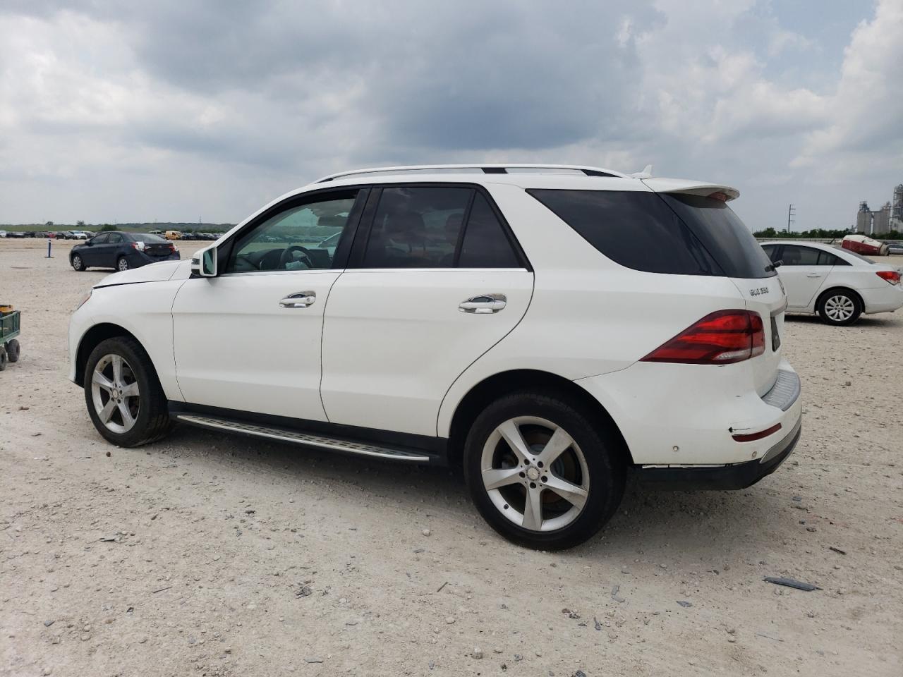 2016 Mercedes-Benz Gle 350 4Matic - Фото 2