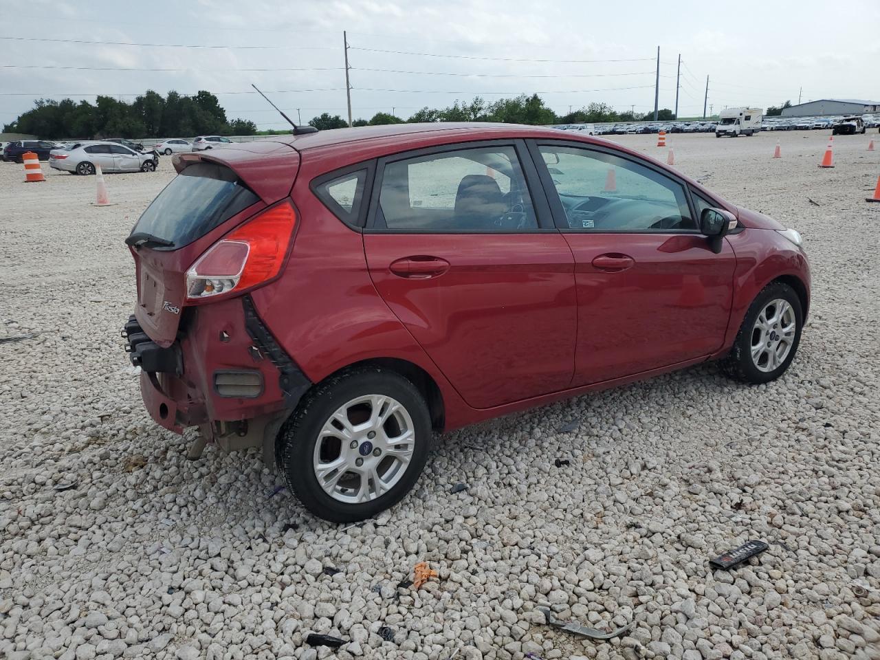 2014 Ford Fiesta Se - Фото 3