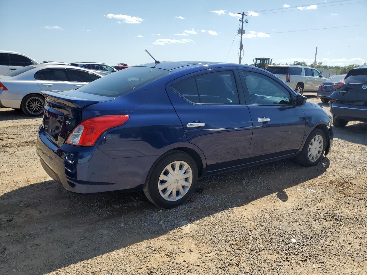2019 Nissan Versa S - Image 3