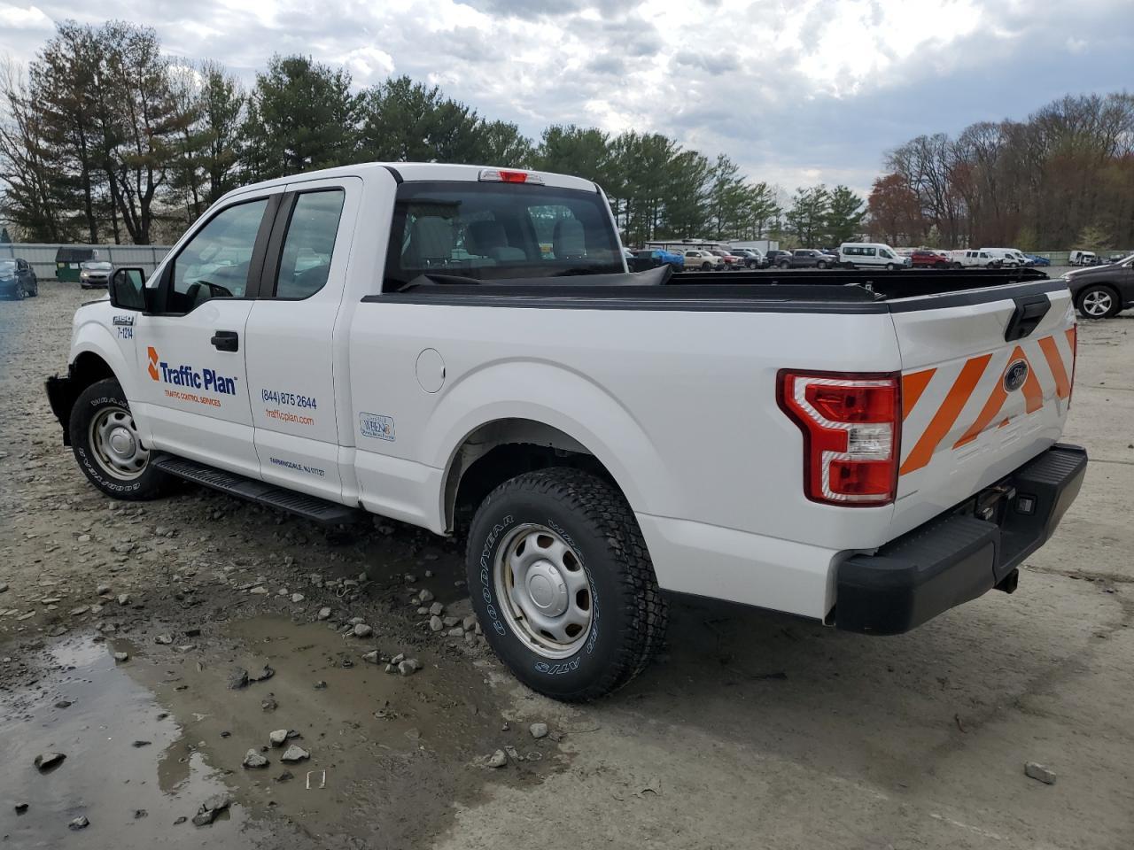 2018 Ford F150 Super Cab - Фото 2