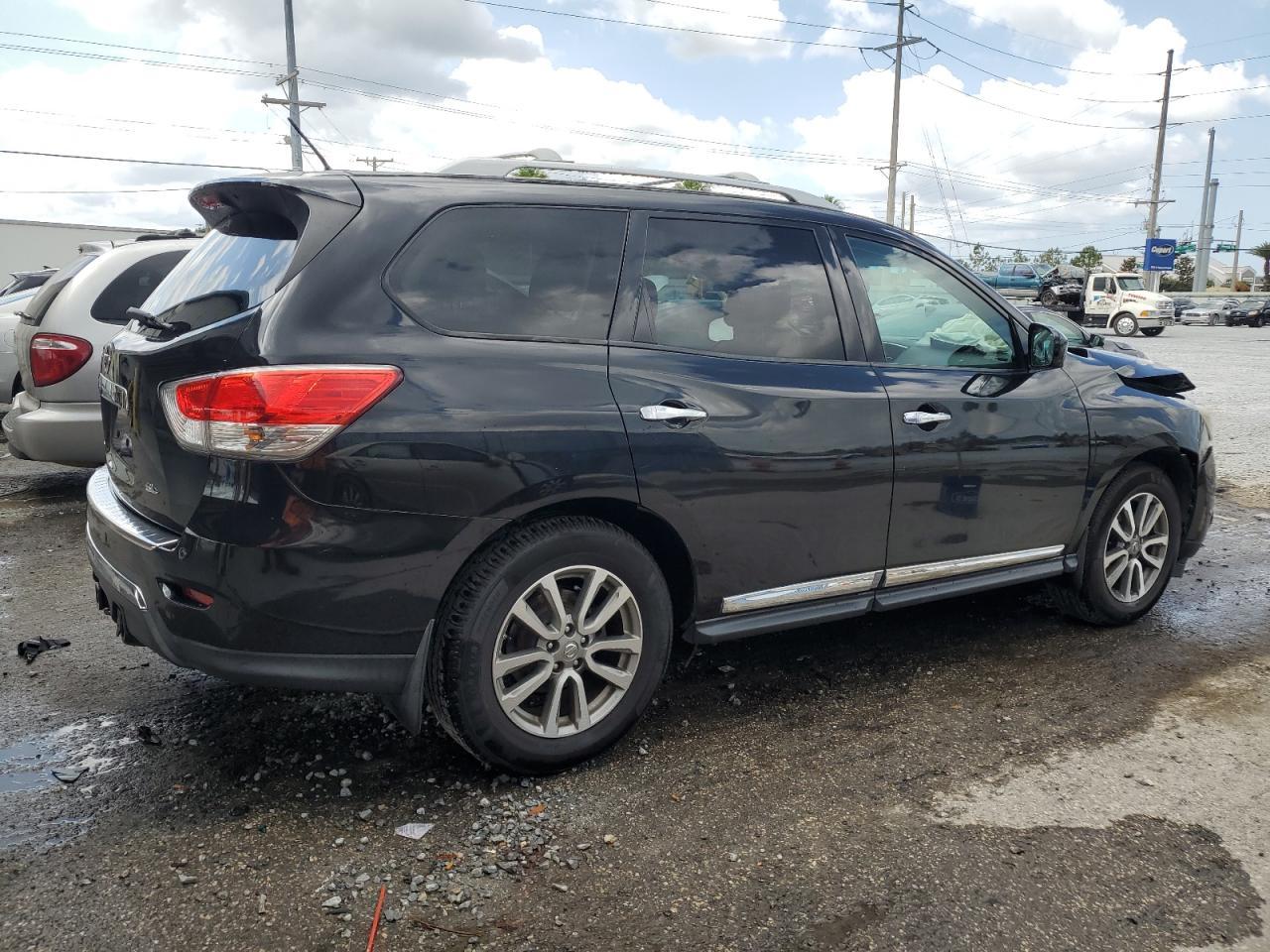 2015 Nissan Pathfinder S - Фото 3