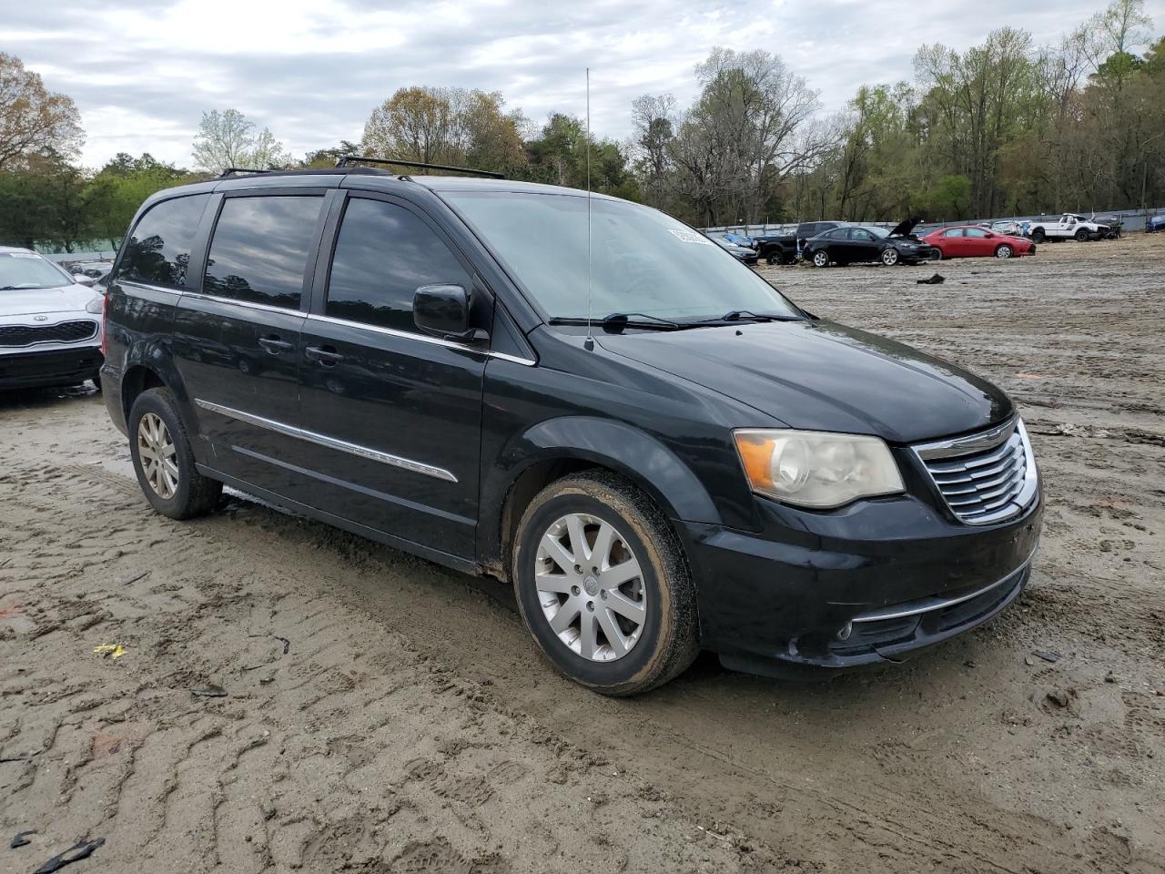 2012 Chrysler Town & Country Touring - Фото 4