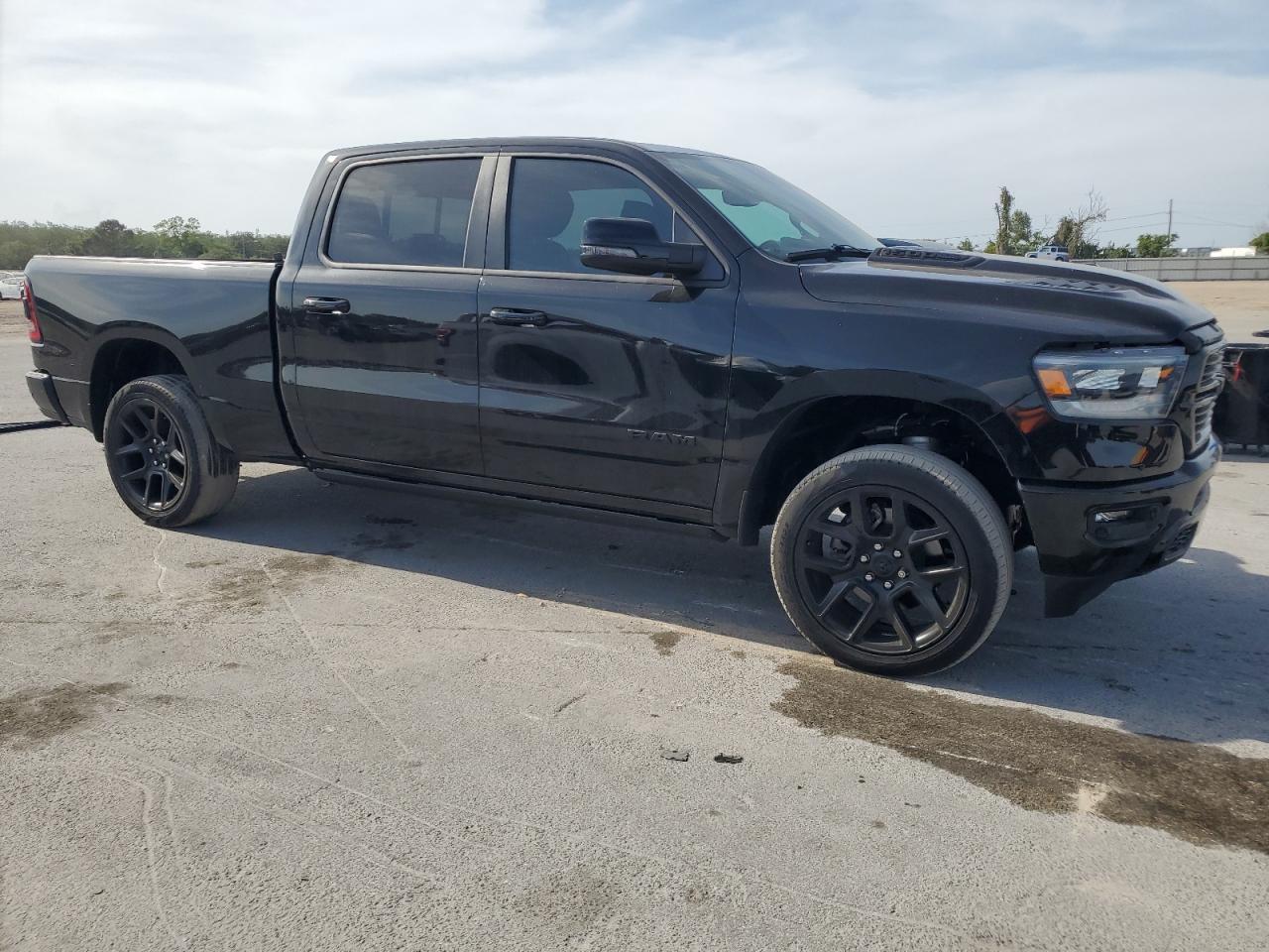 2023 Ram 1500 Laramie - Image 4