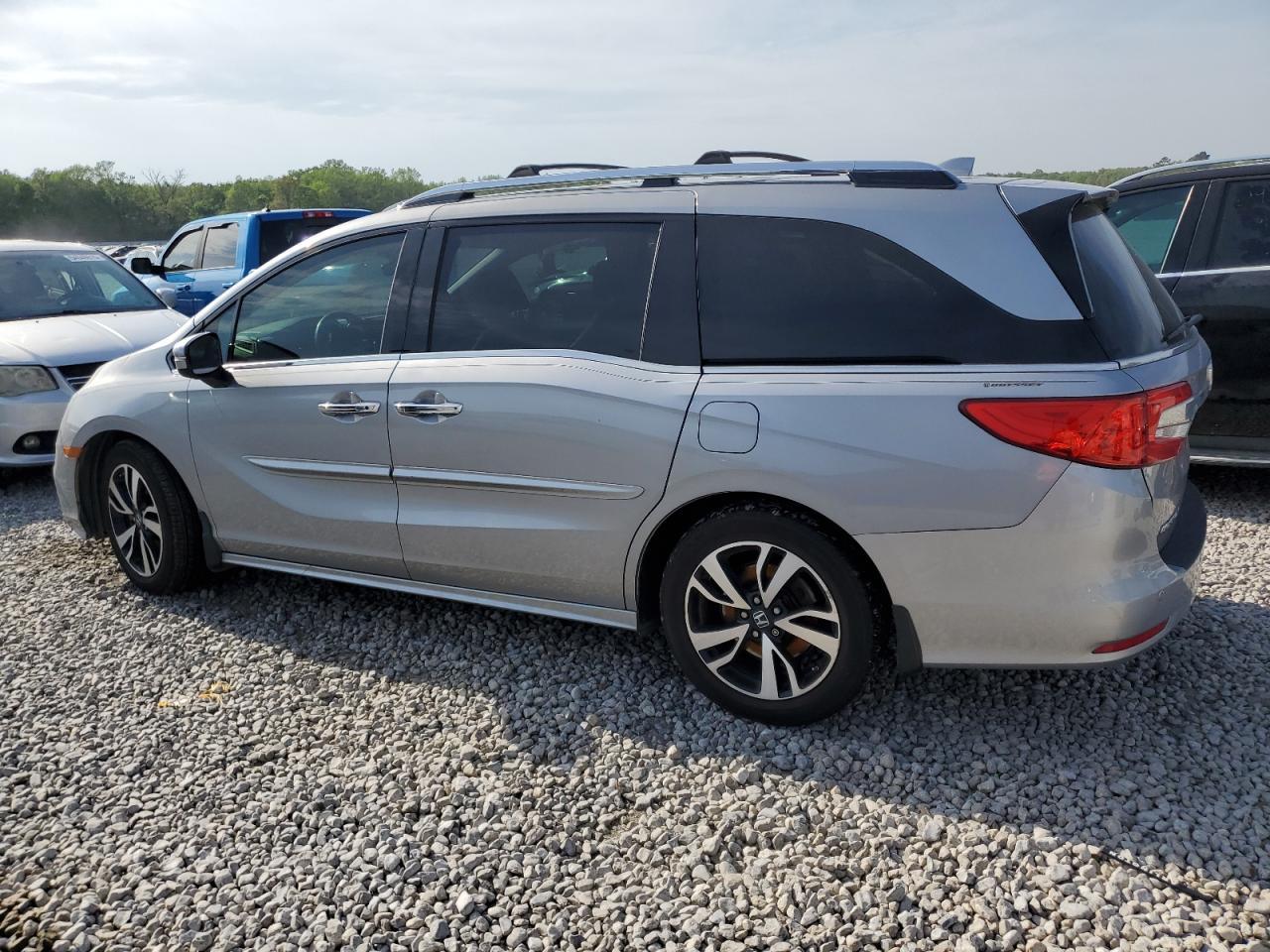 2018 Honda Odyssey Elite - Фото 2