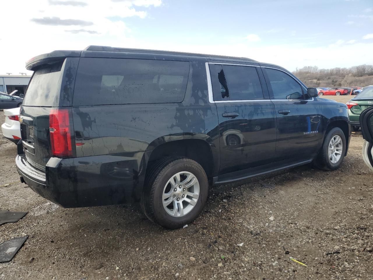 2020 Chevrolet Suburban K1500 Lt - Image 3