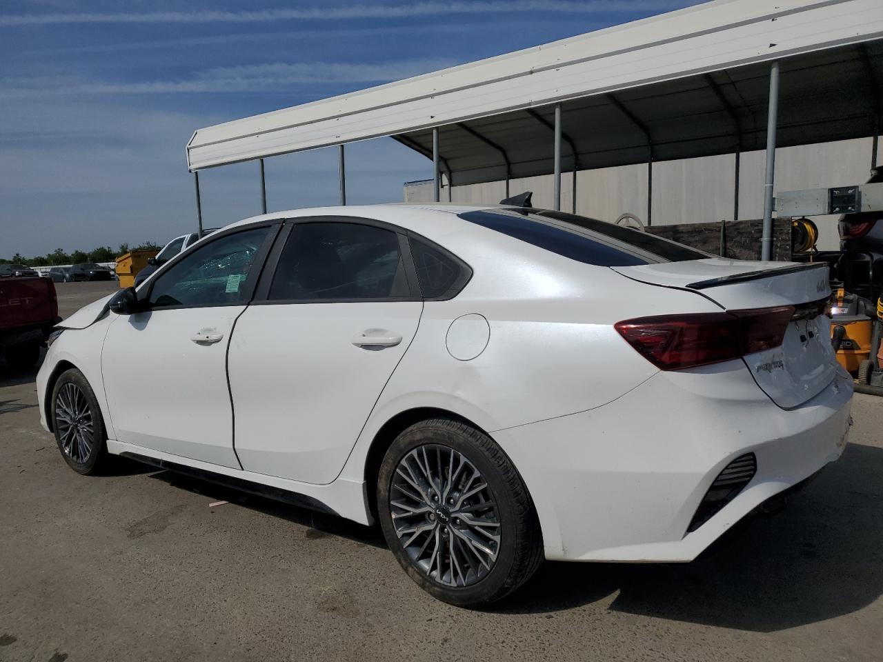 2024 Kia Forte Gt Line - Фото 2