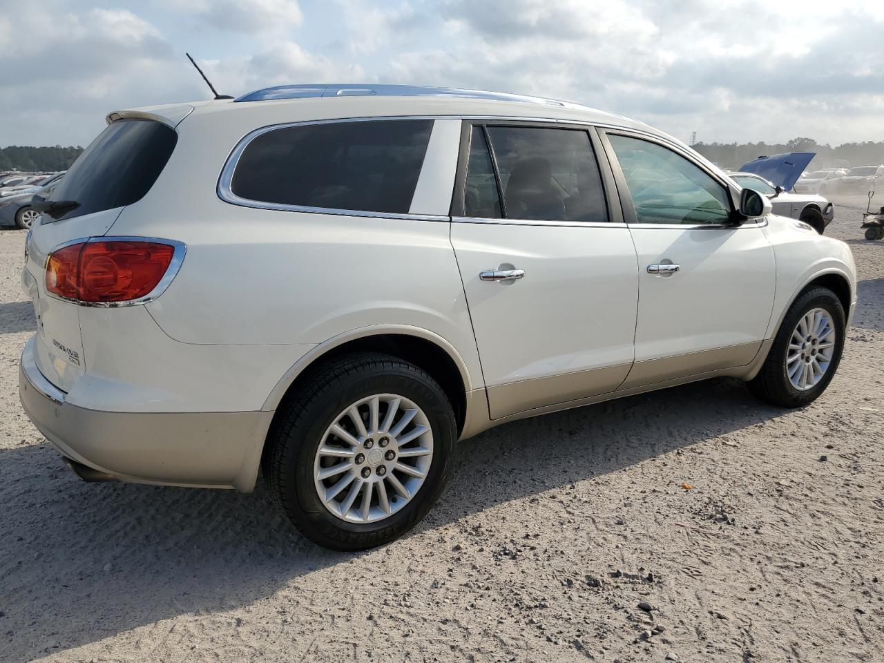 2011 Buick Enclave Cxl - Image 3