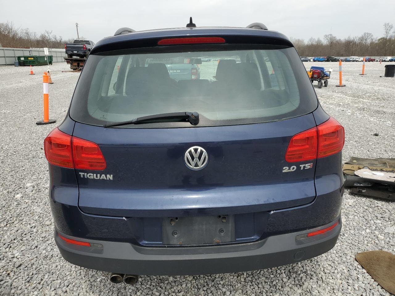 2015 Volkswagen Tiguan S - Фото 6