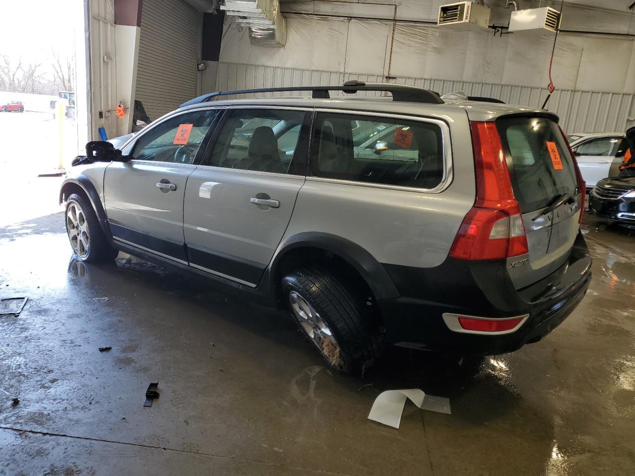 2010 Volvo Xc70 T6 - Фото 2
