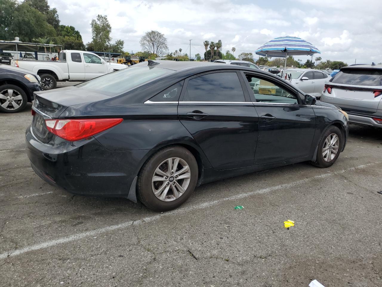 2013 Hyundai Sonata Gls - Image 3