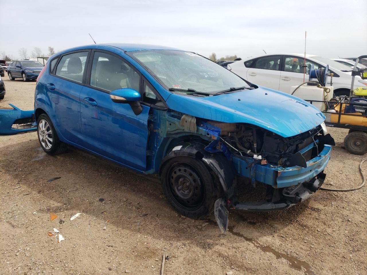 2013 Ford Fiesta Se - Фото 4