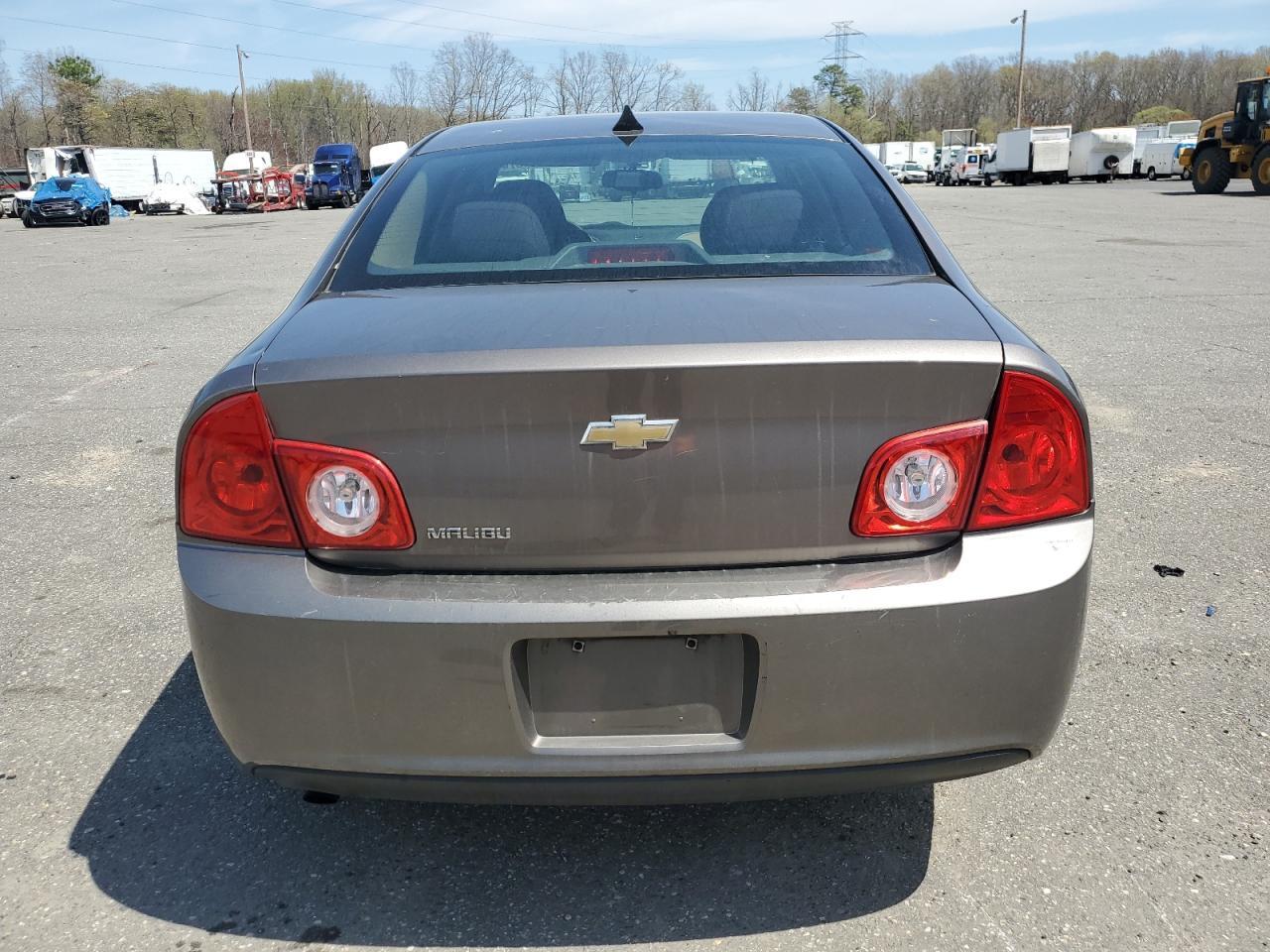 2012 Chevrolet Malibu Ls - Фото 6