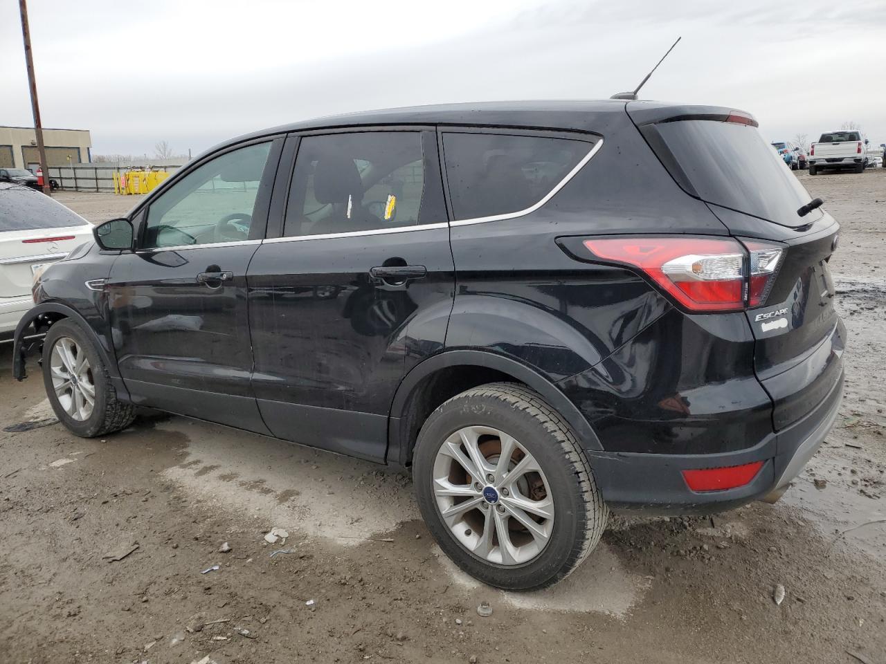 2017 Ford Escape Se - Image 2