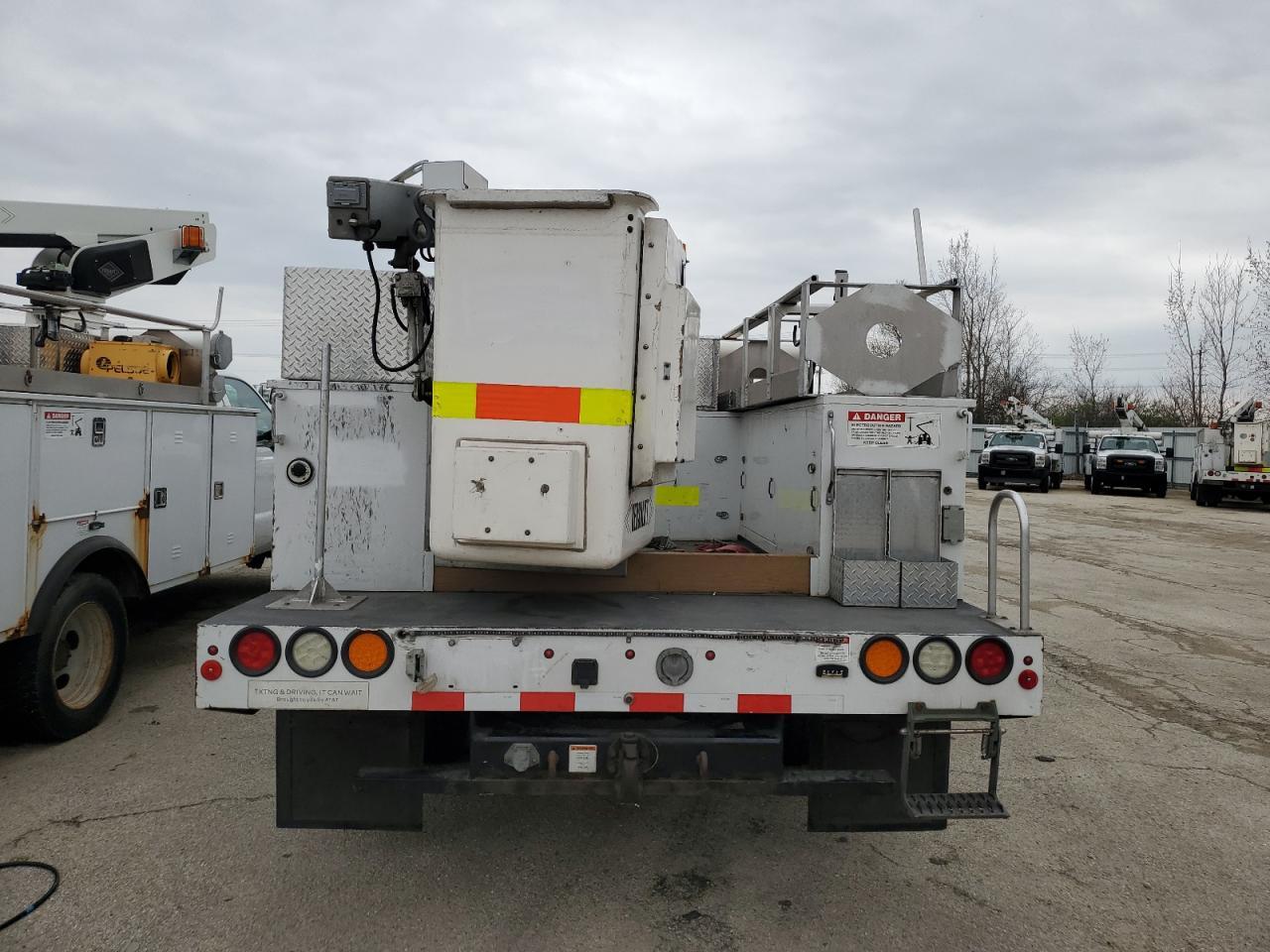 2015 Ford F450 Super Duty - Фото 6