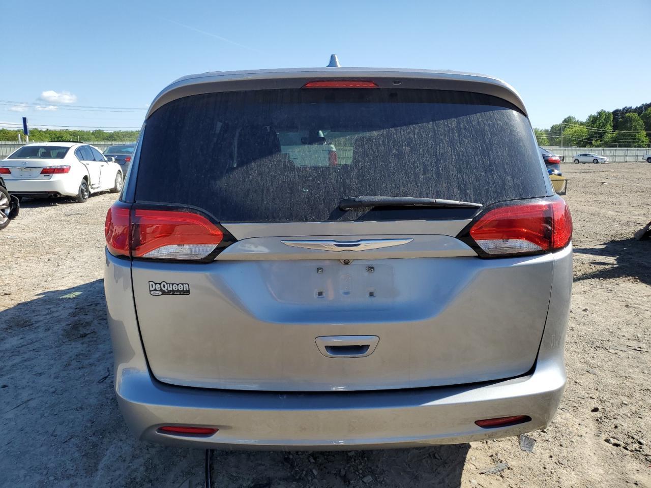 2020 Chrysler Voyager Lxi - Image 6