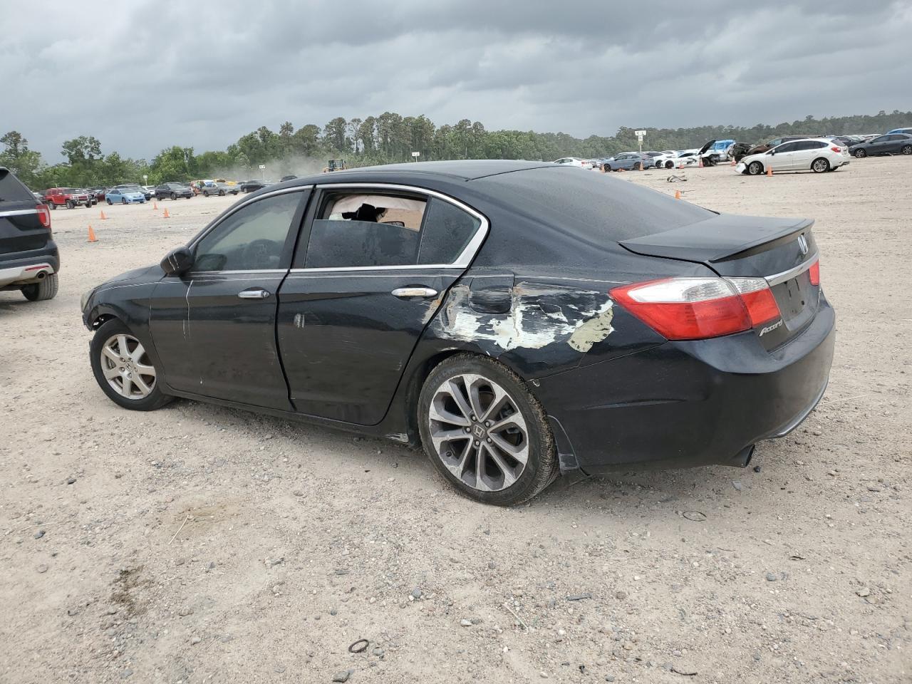 2013 Honda Accord Sport - Image 2