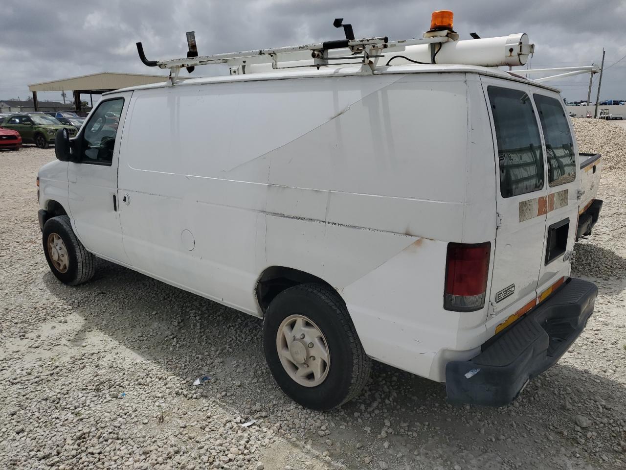 2009 Ford Econoline E350 Super Duty Van - Фото 2
