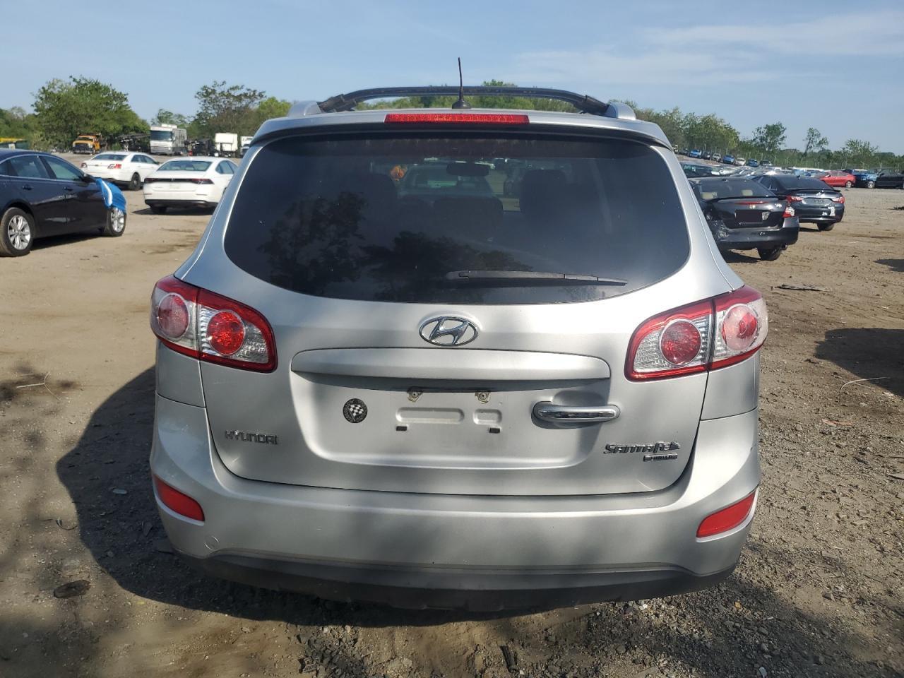 2011 Hyundai Santa Fe Limited - Image 6