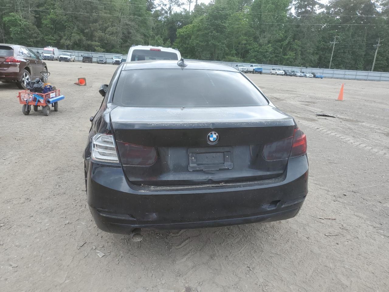 2015 BMW 320 I - Фото 6