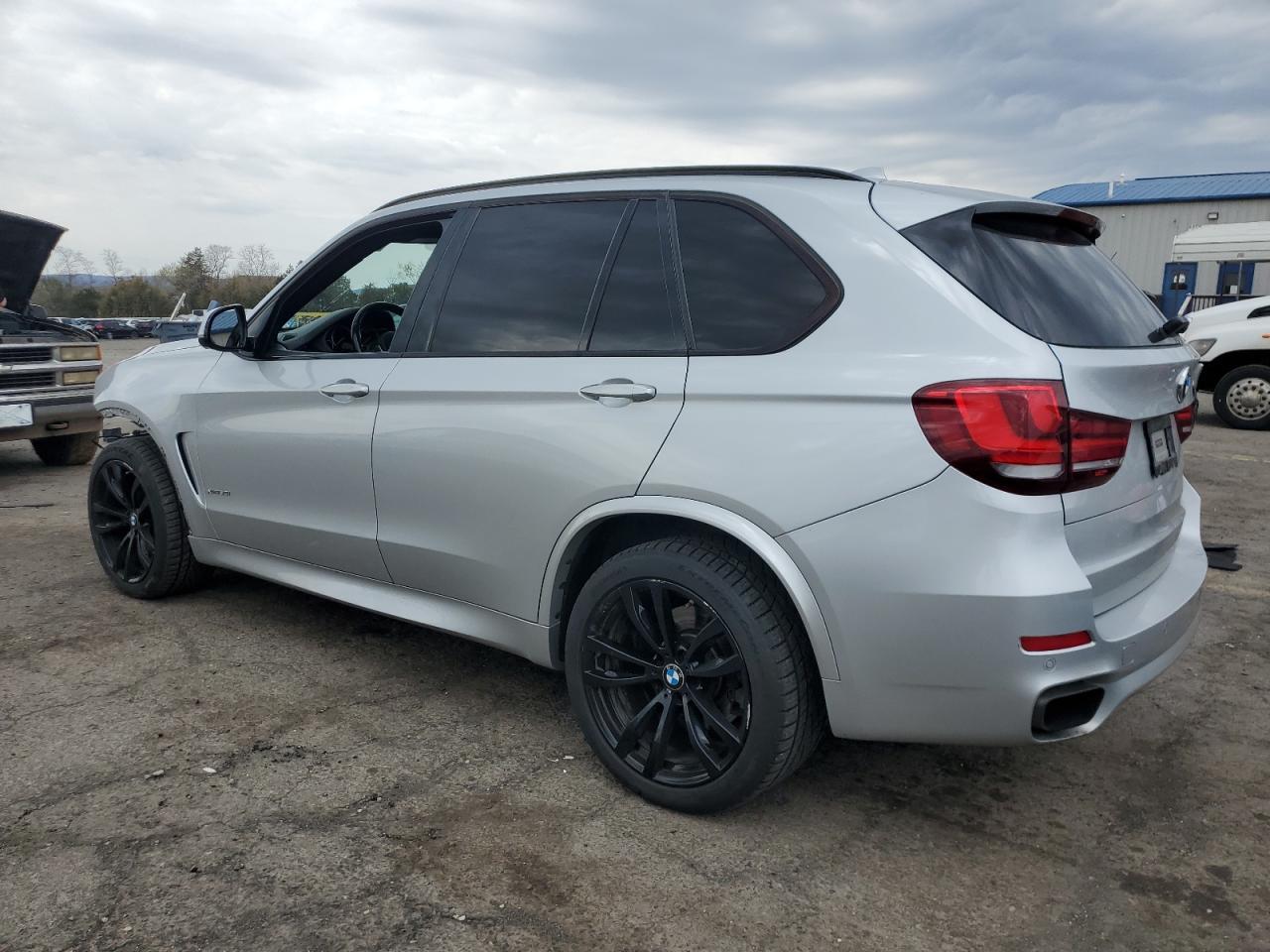 2016 BMW X5 xDrive50I - Image 2