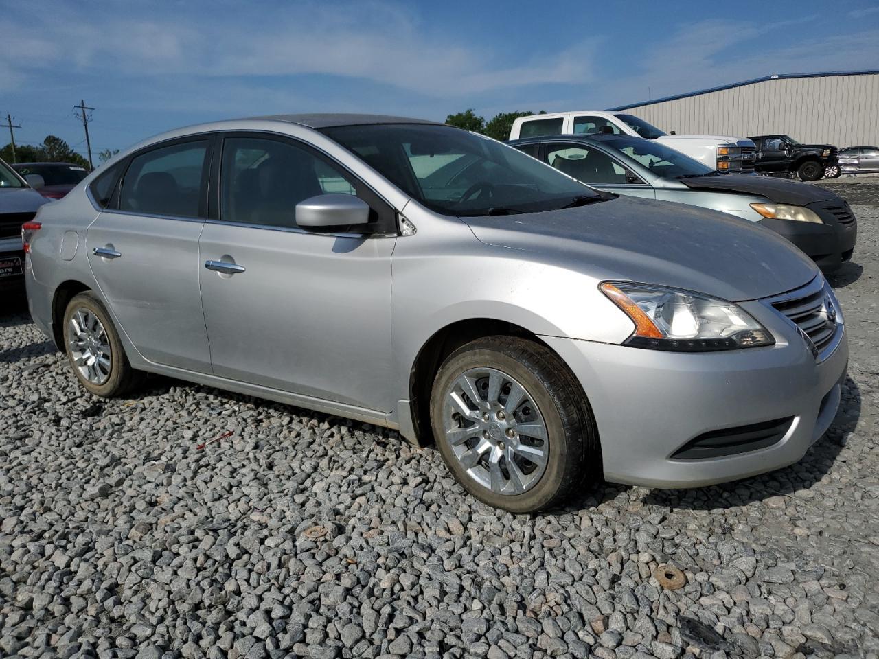 2015 Nissan Sentra S - Image 4