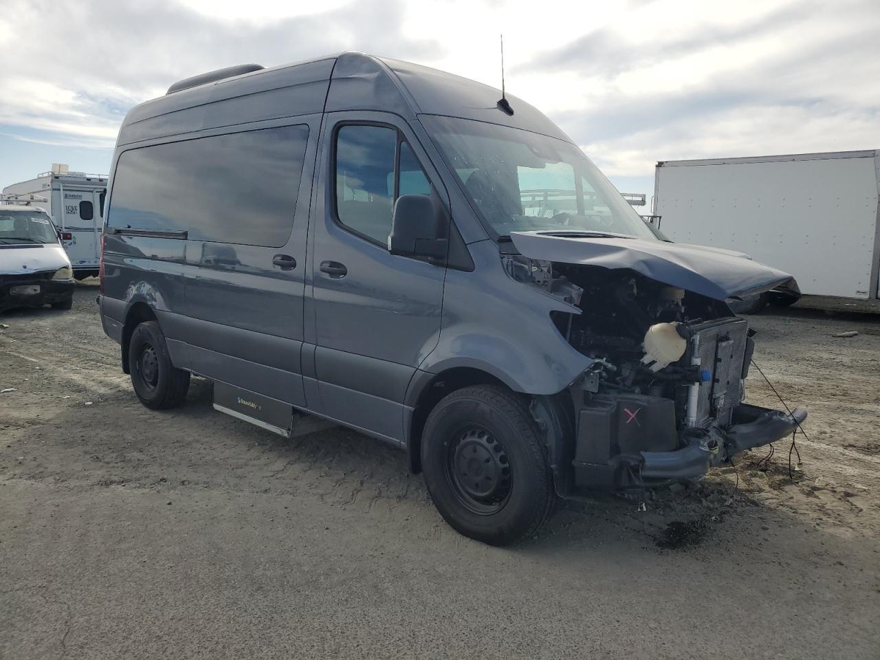 2021 Mercedes-Benz Sprinter 2500 - Фото 4