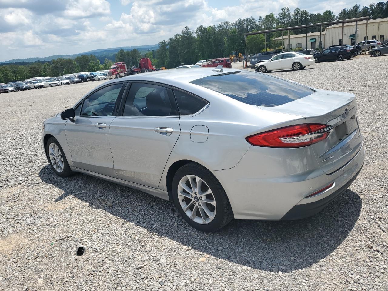2020 Ford Fusion Se - Фото 2