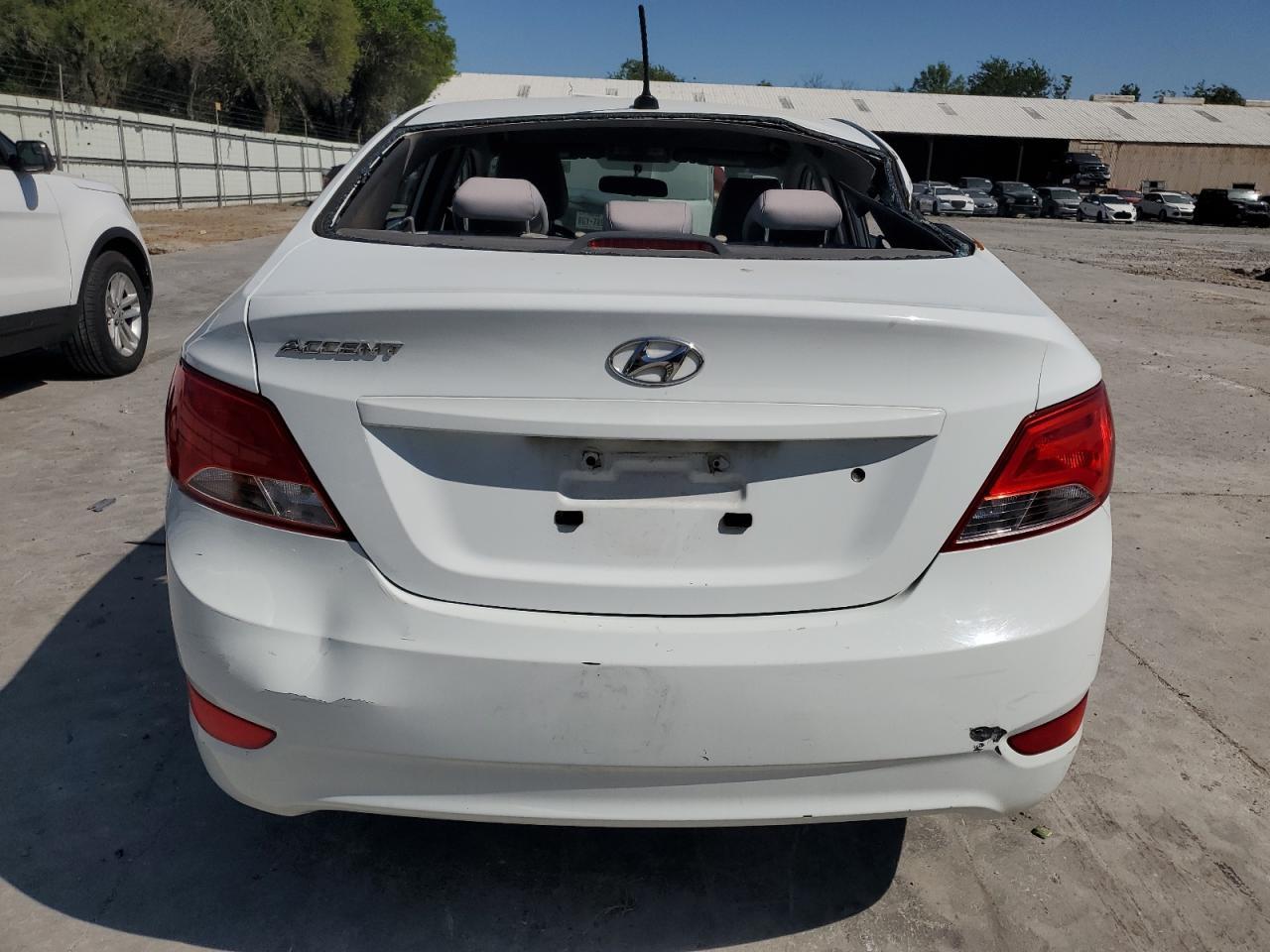 2015 Hyundai Accent Gls - Image 6