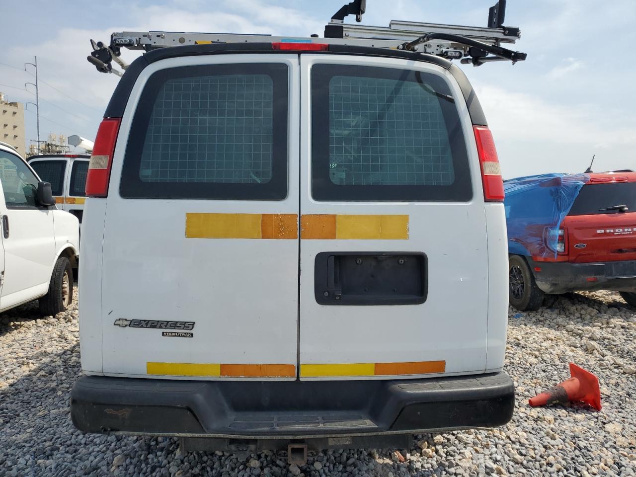 2013 Chevrolet Express G2500 - Фото 6