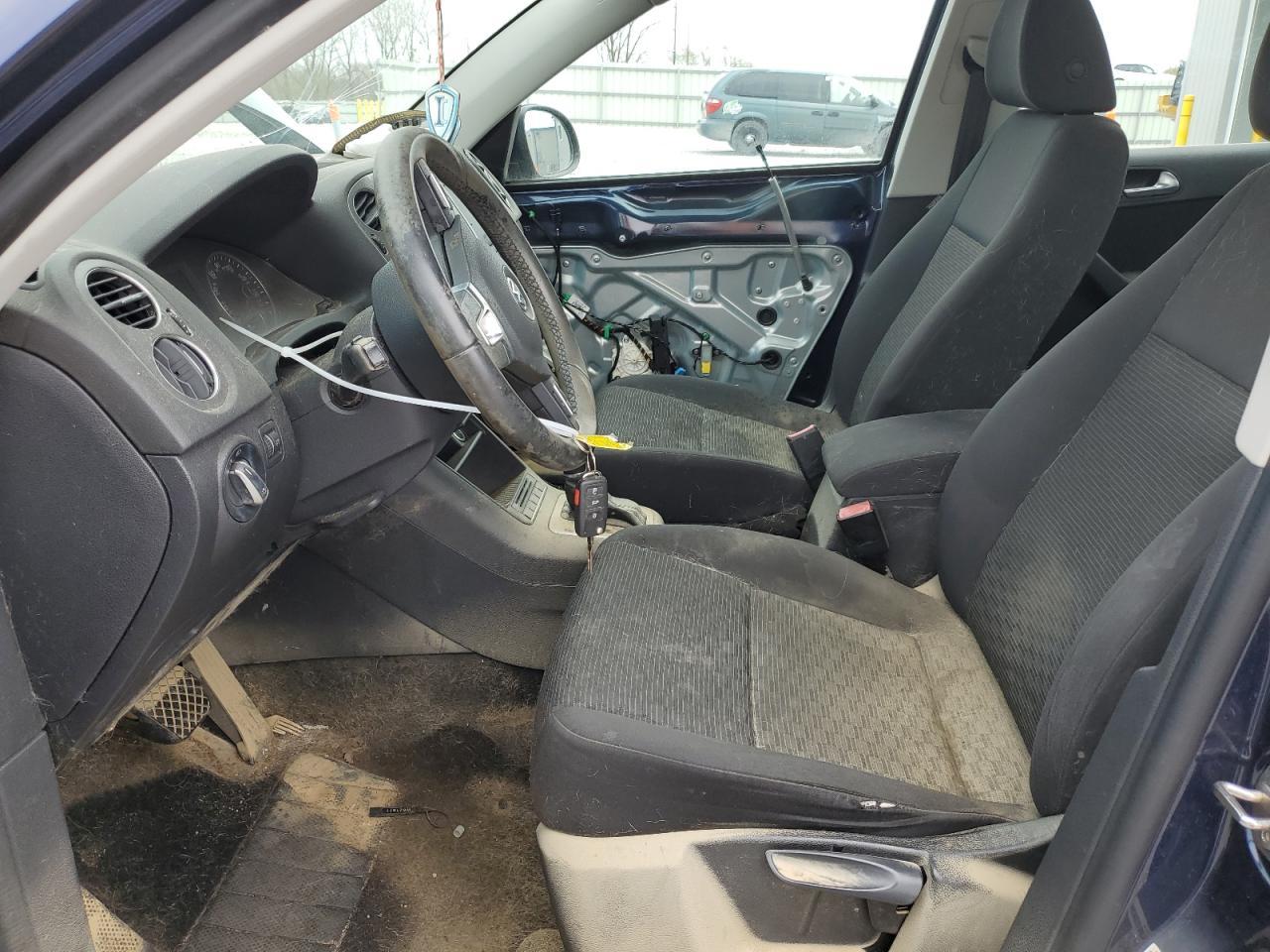 2015 Volkswagen Tiguan S - Фото 7