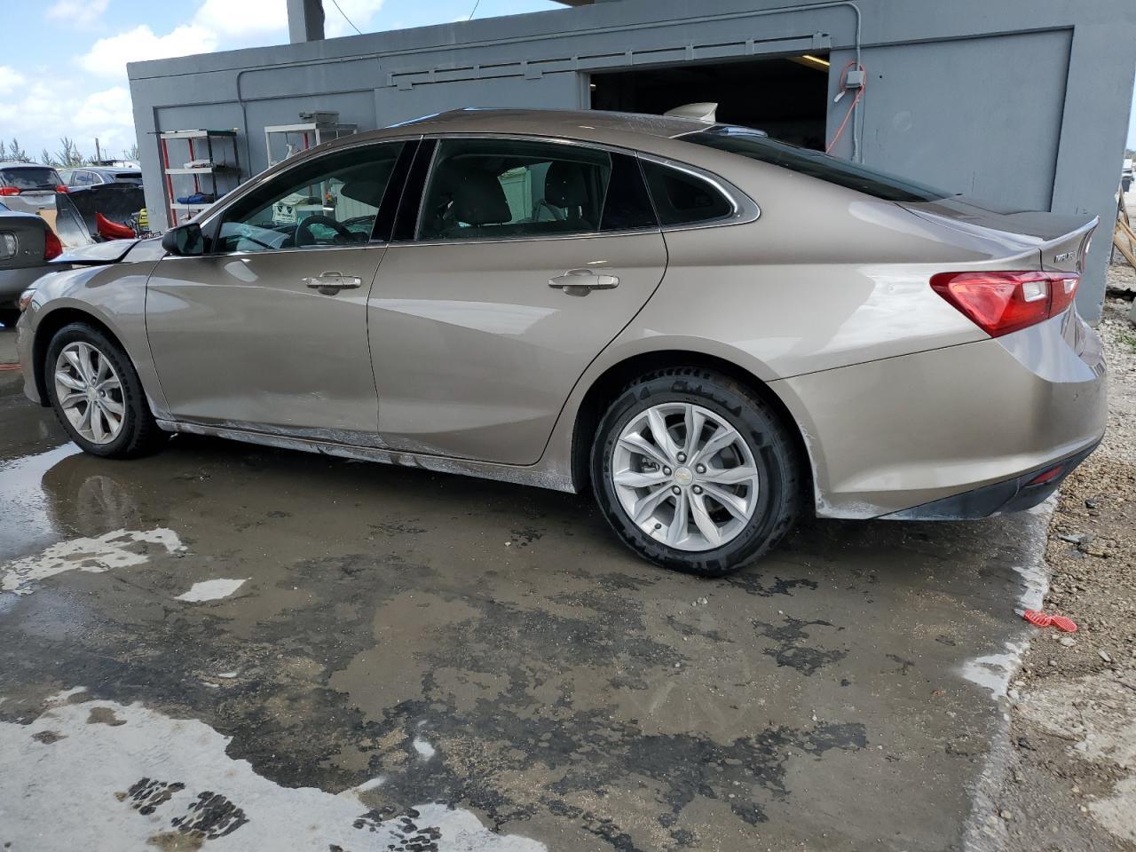 2023 Chevrolet Malibu Lt - Фото 2
