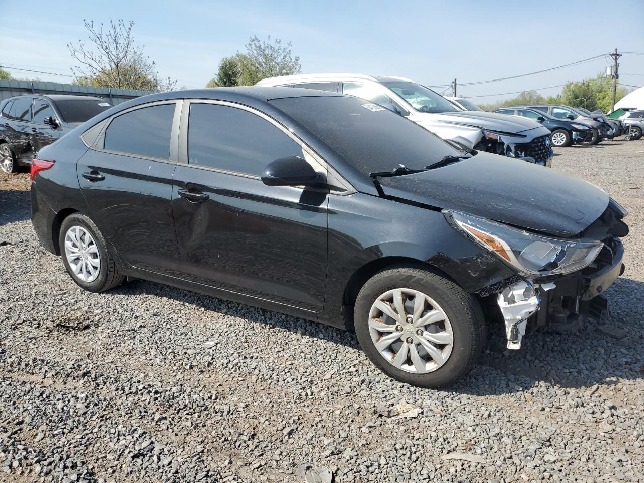 2021 Hyundai Accent Se - Фото 4