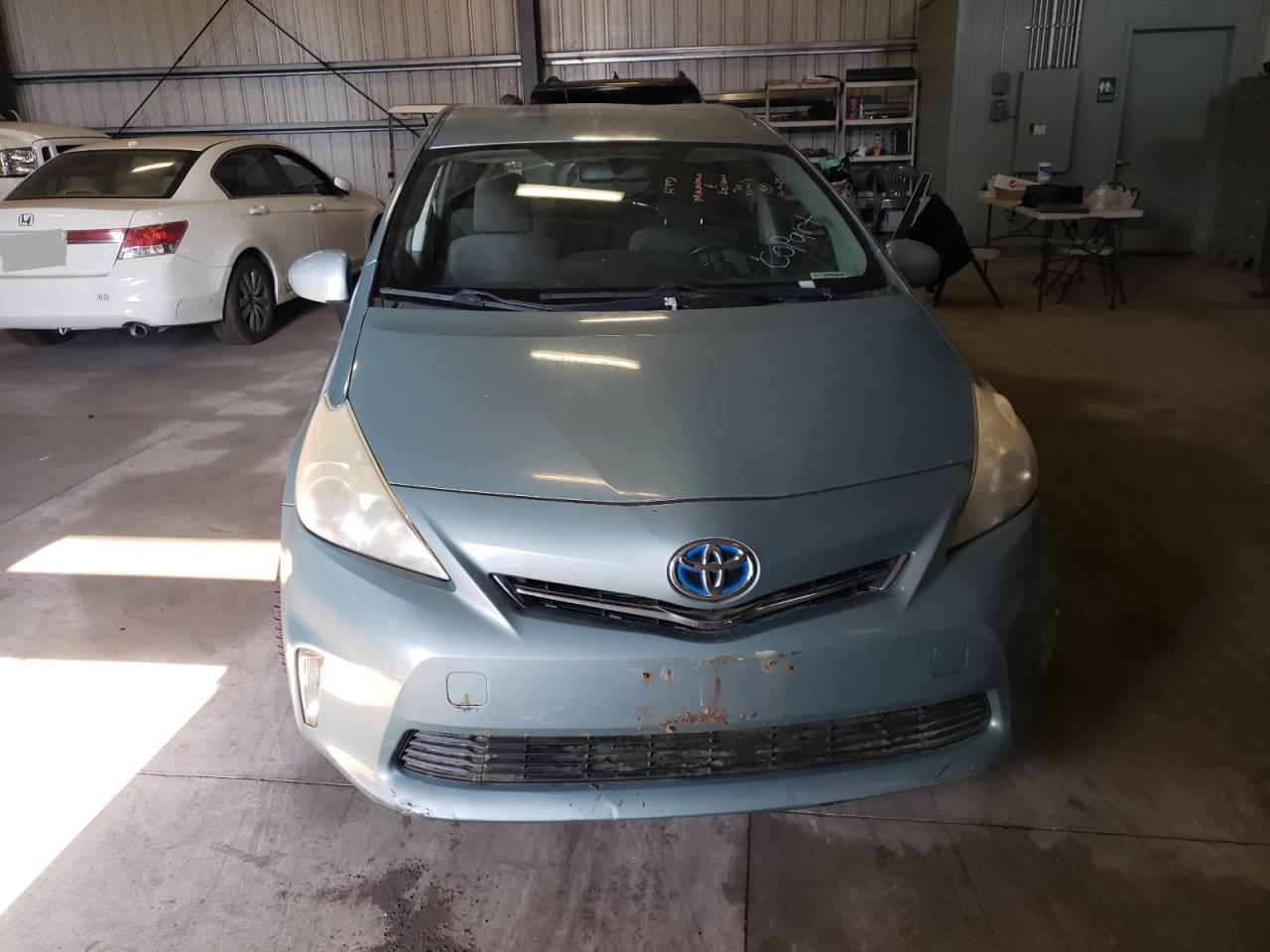 2014 Toyota Prius V - Фото 5