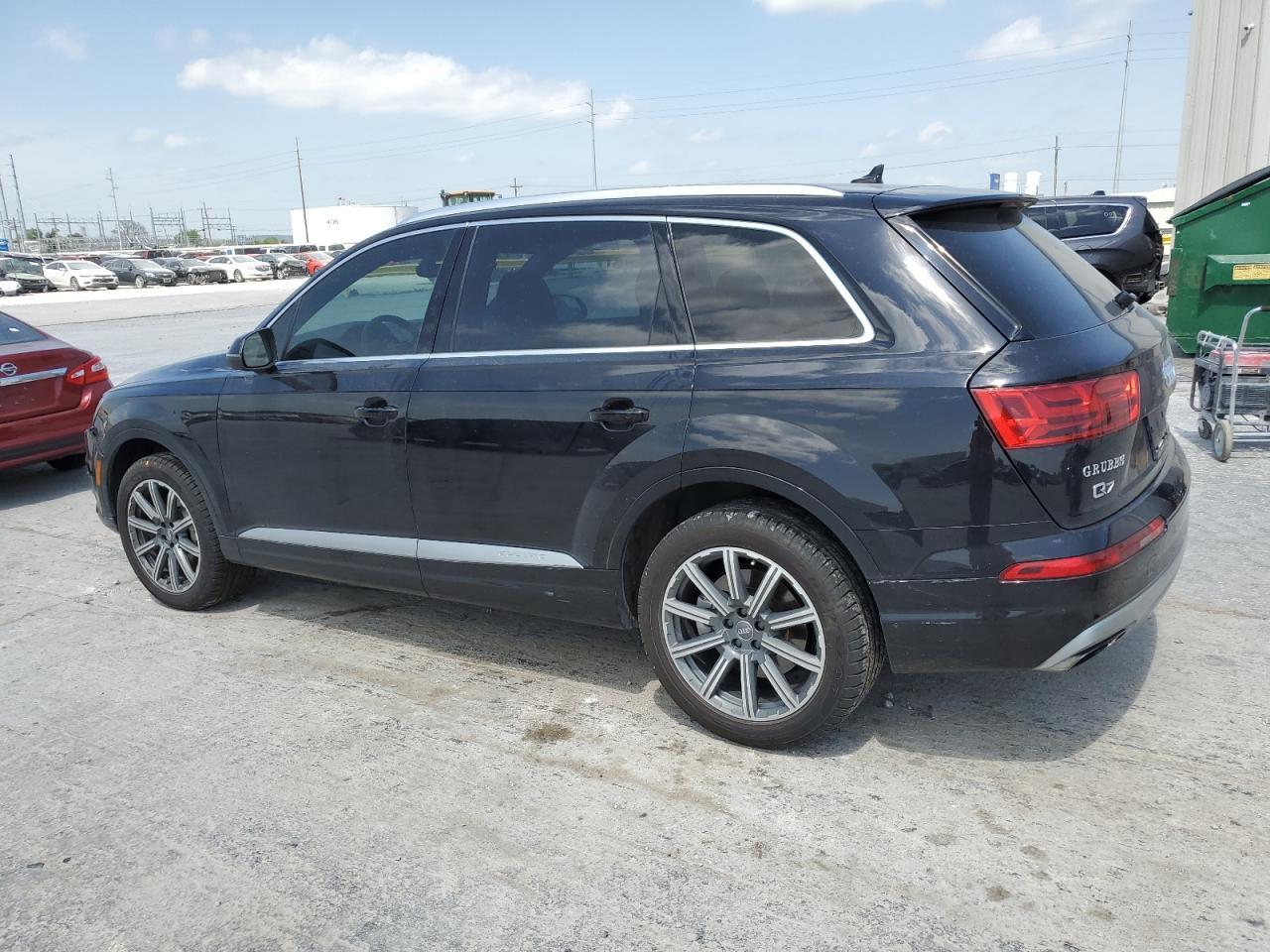 2017 Audi Q7 Premium Plus - Image 2