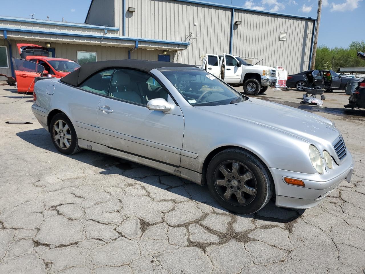 2002 Mercedes-Benz Clk 320 - Image 4